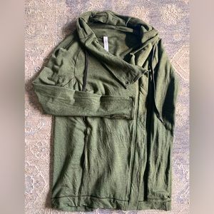 Lululemon Coast Easy Wrap (size 6) EUC
